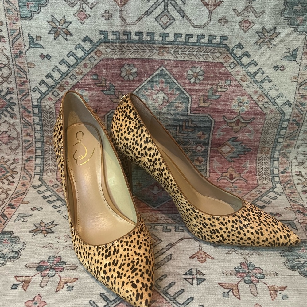 Leopard Print Women's Pumps